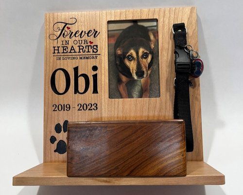 Pet memorial wood piece